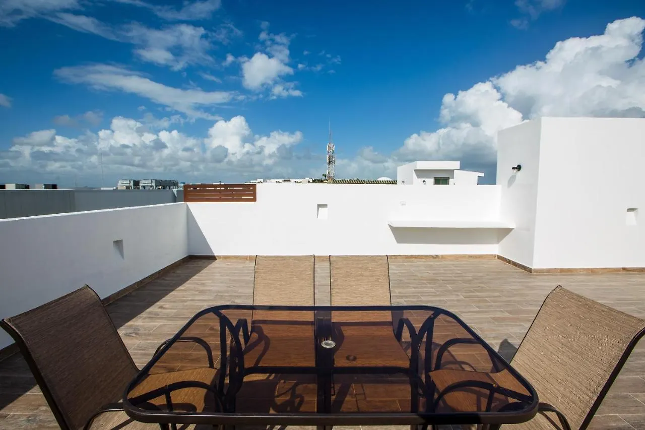 Condominio Paraiso Magico Playa del Carmen Mexico